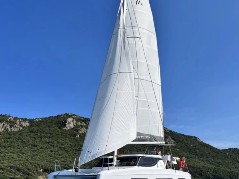 Alquiler Catamarán Aventura con o sin  título de navegación