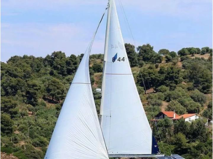 Alquiler de Velero, con o sin patrón Bavaria Ávdira