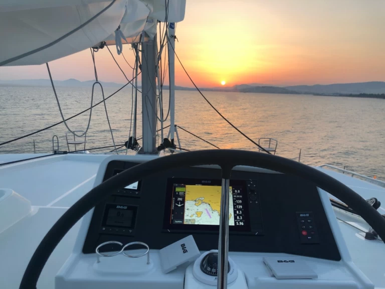 Alquiler de Catamarán, con o sin patrón Lagoon Lefkáda