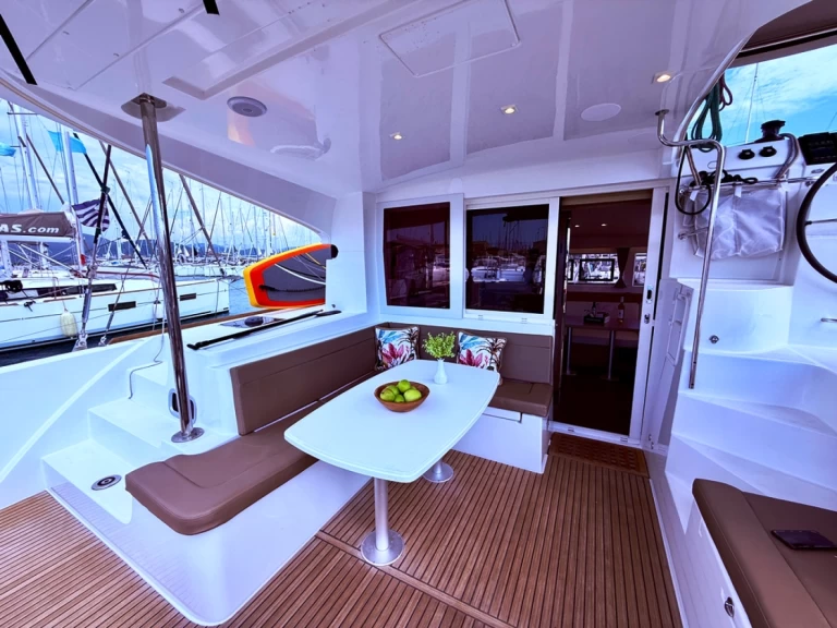 Alquiler de Catamarán, con o sin patrón Lagoon Nidrí