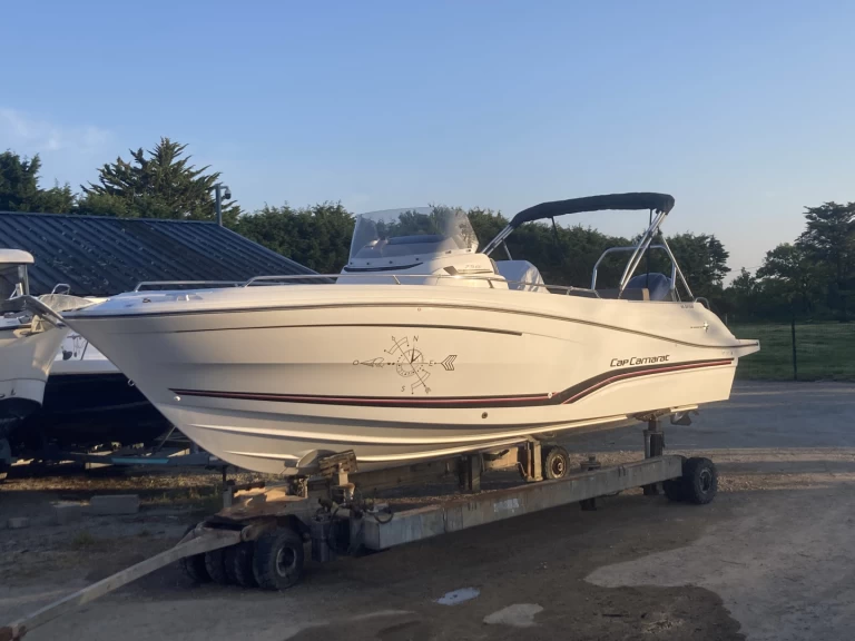 Alquiler Arzon - Jeanneau Cap Camarat 7.5 CC en SamBoat