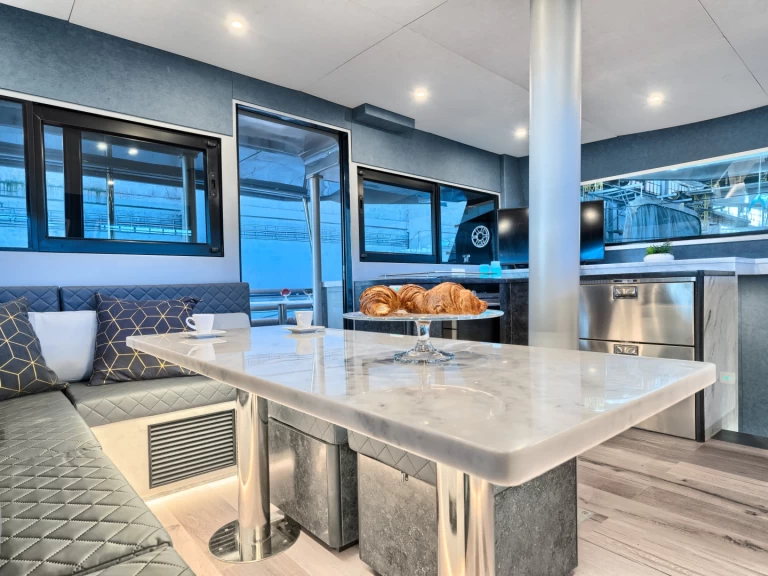 Alquiler de Catamarán, con o sin patrón Luna Split