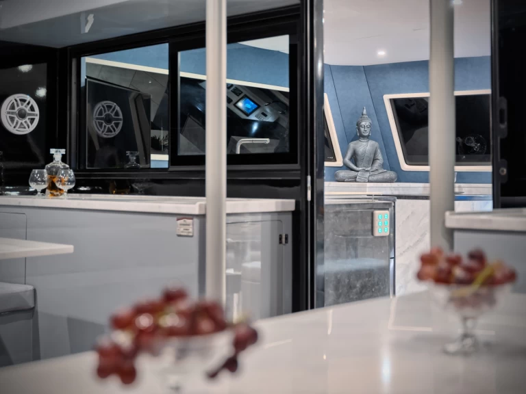 Alquiler Catamarán Luna con o sin  título de navegación