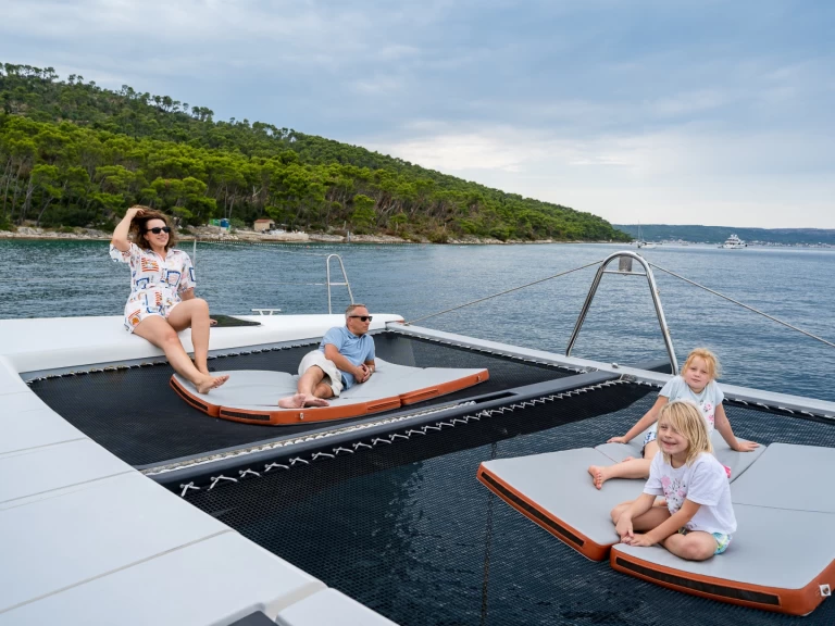 Alquiler Lancha Luna con o sin  título de navegación