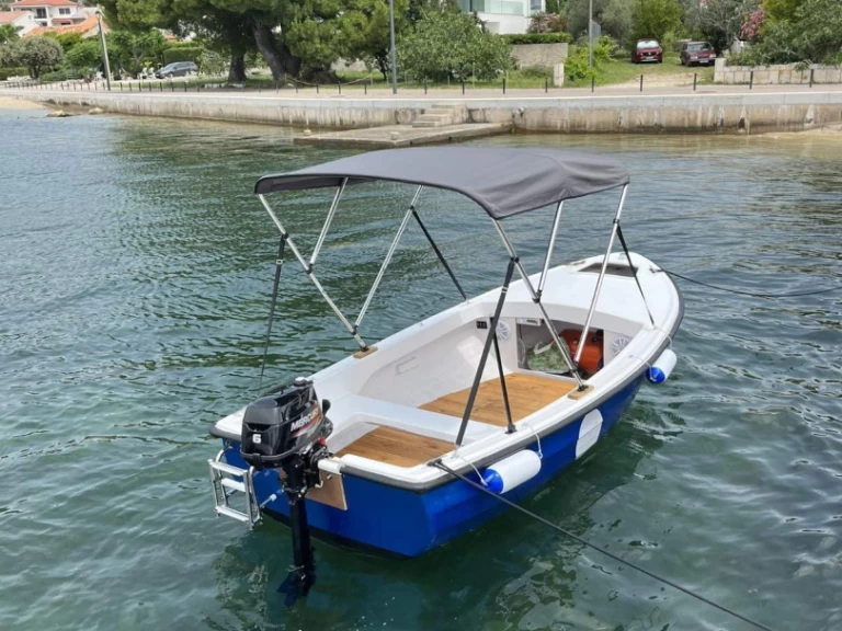 Alquiler de barcos Rab barato de 450