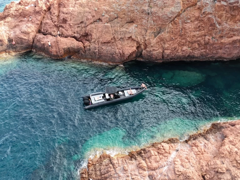 Alquiler de embarcaciones Narwhal Fast 1100 enCannes en Samboat