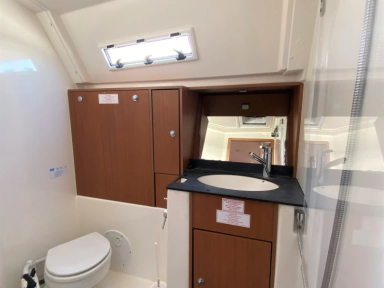 Alquiler de Bavaria Bavaria 40 en Sukošan