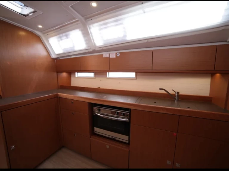 Alquiler de Velero, con o sin patrón Bavaria Orhaniye