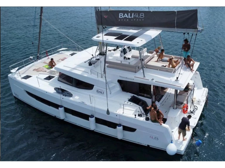 Alquiler Vibo Marina - Bali Bali 4.8 en SamBoat