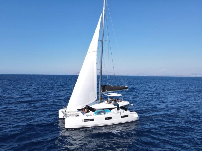 Catamarán para alquilar Capo d'Orlando al mejor precio