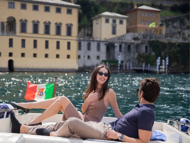 Lancha para alquilar Bellagio al mejor precio