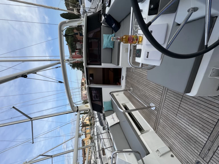 Bénéteau Sense 50 de alquiler a Port Grimaud