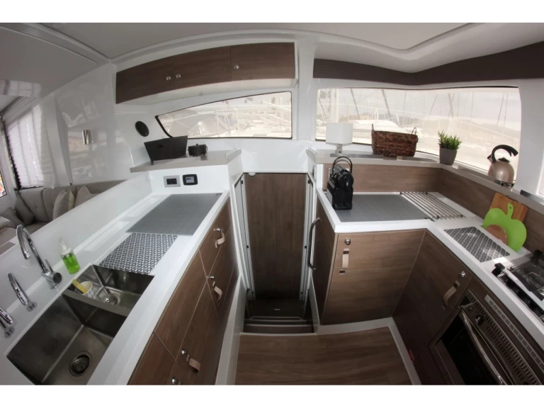 Alquiler de Bali Bali 4.2 en Nikiána