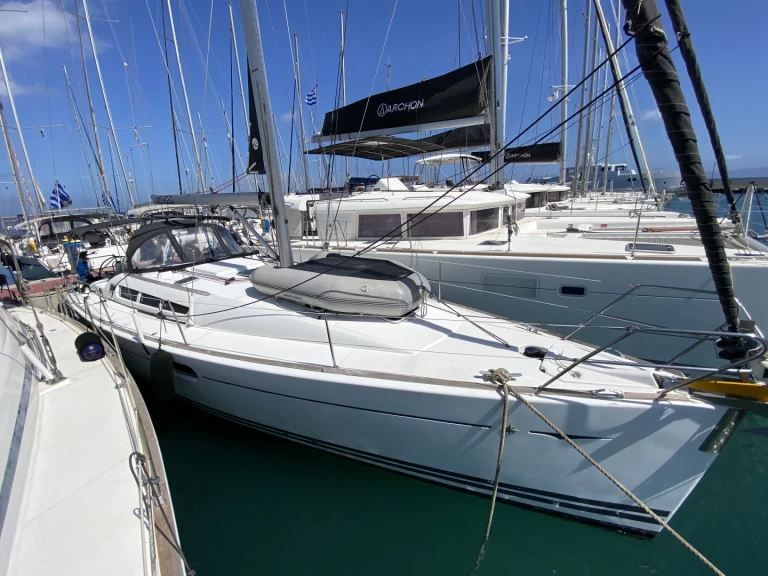 Alquiler de Jeanneau Sun Odyssey 42i en Cos