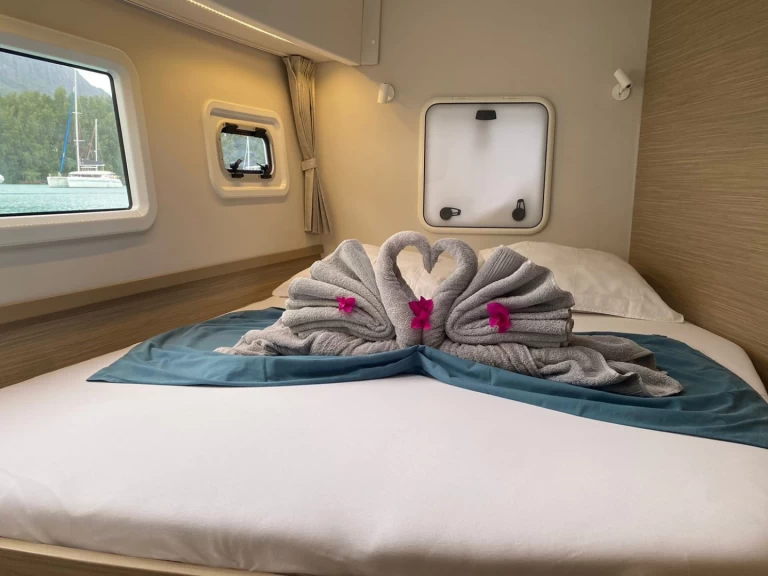 Alquiler Catamarán Lagoon con o sin  título de navegación