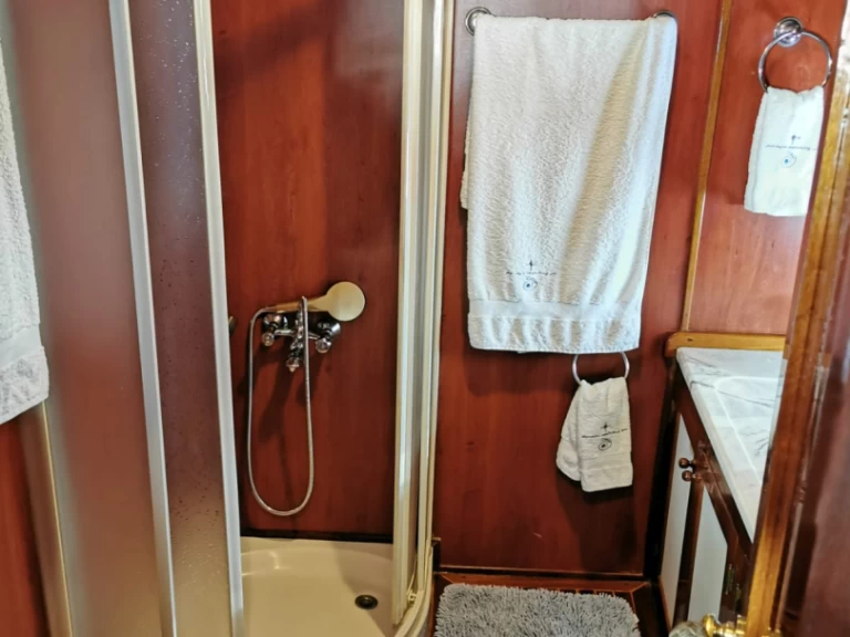 Alquiler Velero  con o sin  título de navegación