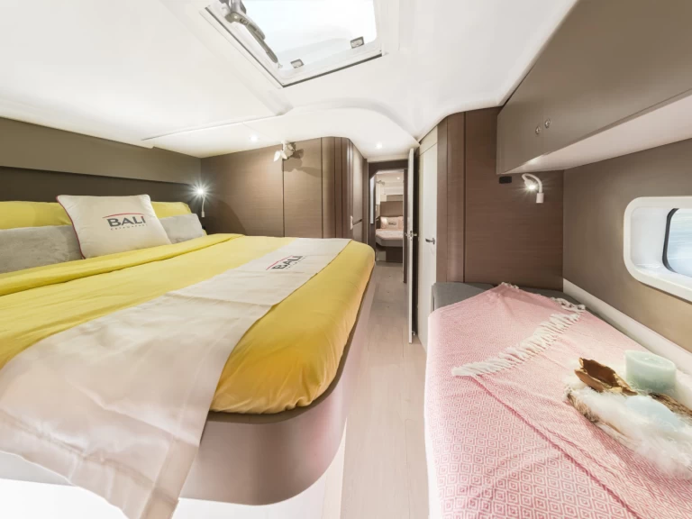 Alquiler de barcos Capo d'Orlando barato de Bali Catspace 2025