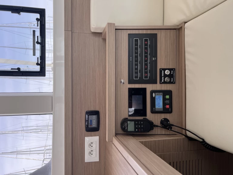 Catamarán para alquilar Gouviá al mejor precio