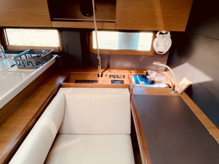 Alquiler de barcos Lefkáda barato de Beneteau Oceanis 51.1