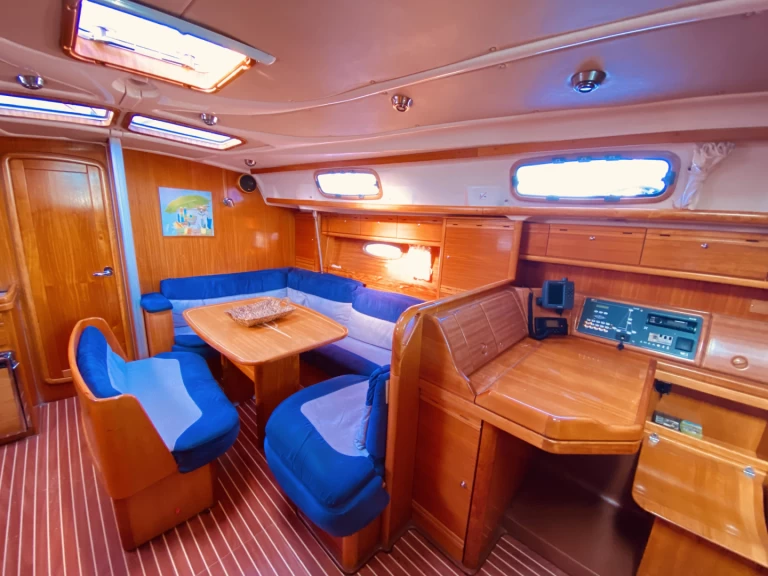 Alquiler de barcos Lefkáda barato de Bavaria 42 Cruiser