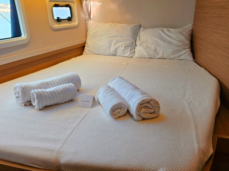 Alquiler Catamarán Lagoon con o sin  título de navegación