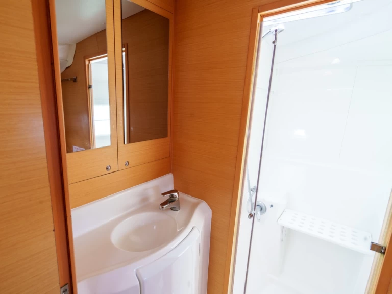 Alquiler Fa'anui - Lagoon Lagoon 380 S2 en SamBoat