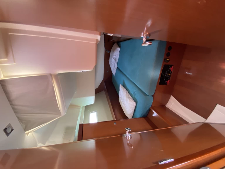 Alquiler de Velero, con o sin patrón Bénéteau La Spezia