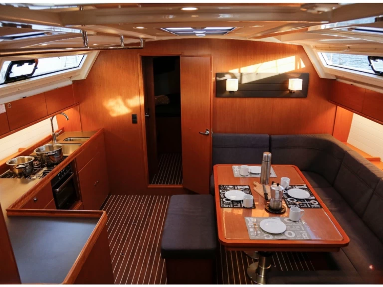 Alquiler de Bavaria Cruiser 46 en Olbia