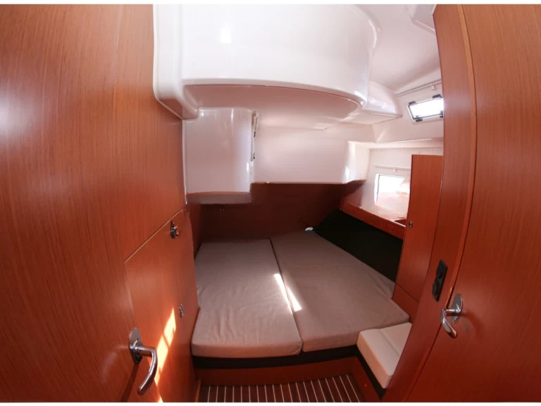 Alquiler de Velero, con o sin patrón Bavaria Olbia