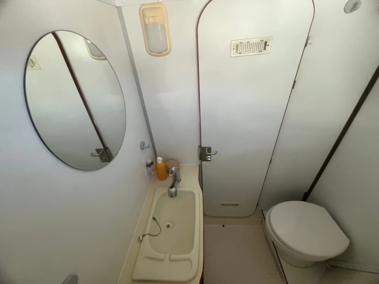 Alquiler de Nicols Yacht Comfort Family 6-9 people en Sablé-sur-Sarthe