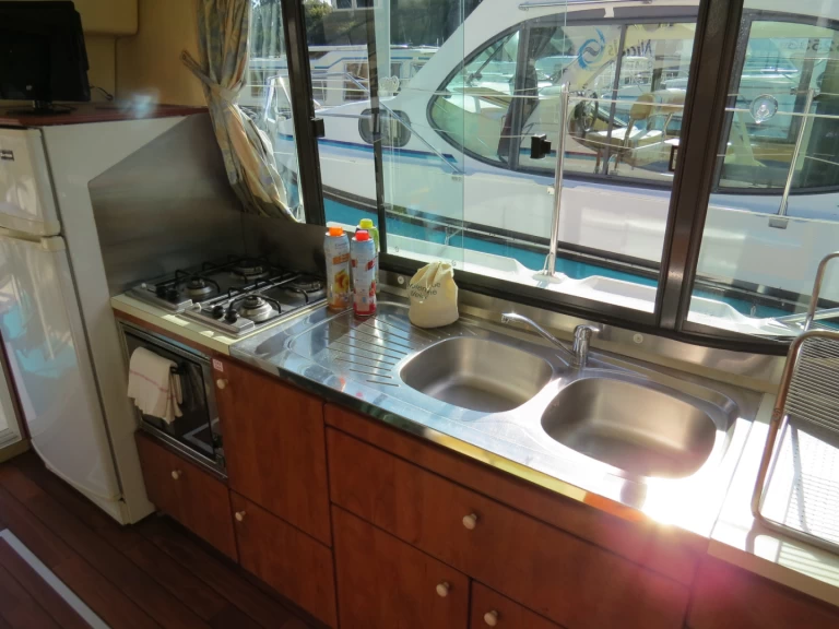 Alquiler de Casa flotante, con o sin patrón Nicols Yacht Grez-Neuville