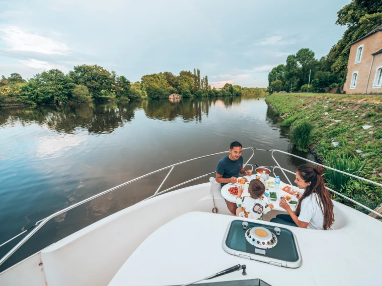 Casa flotante para alquilar Grez-Neuville al mejor precio