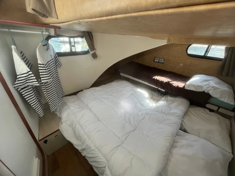 Alquiler de Casa flotante, con o sin patrón Nicols Yacht Grez-Neuville