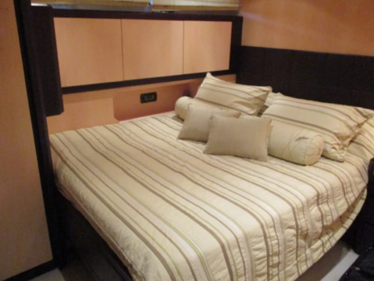 Alquiler Yate de lujo en Salerno -  Mangusta 72