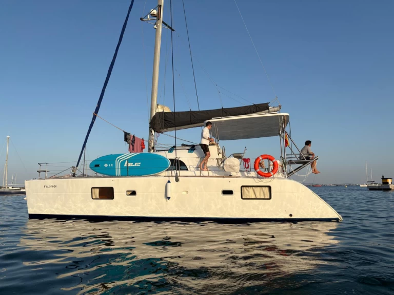 Alquiler de Catamarán, con o sin patrón Lagoon Ibiza (Ciudad)