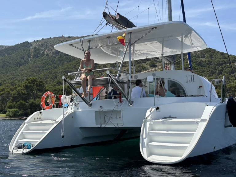 Alquiler Catamarán Lagoon con o sin  título de navegación