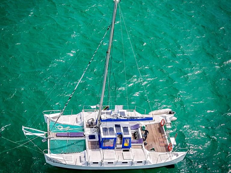 Alquiler Catamarán Custom Made con o sin  título de navegación