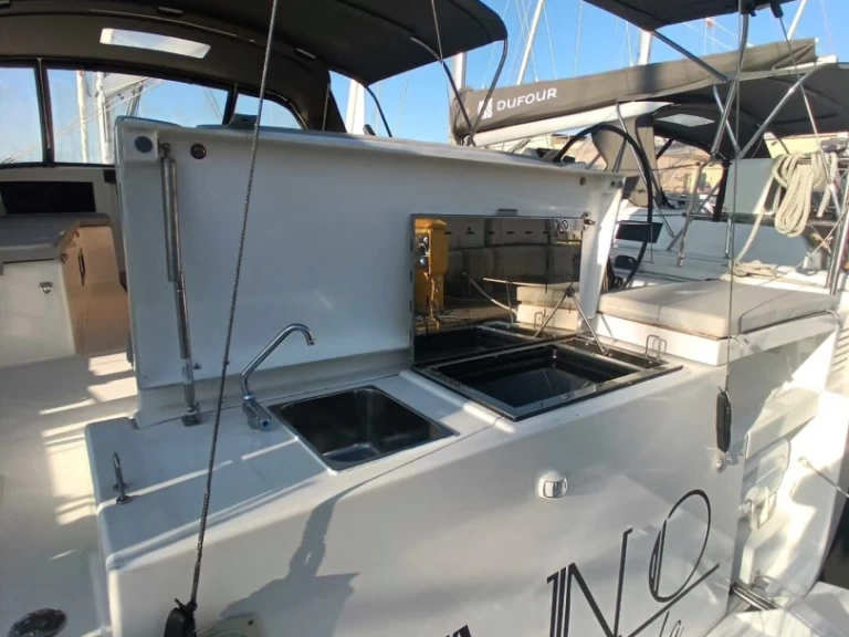 Alquiler de Velero, con o sin patrón Dufour Cagliari