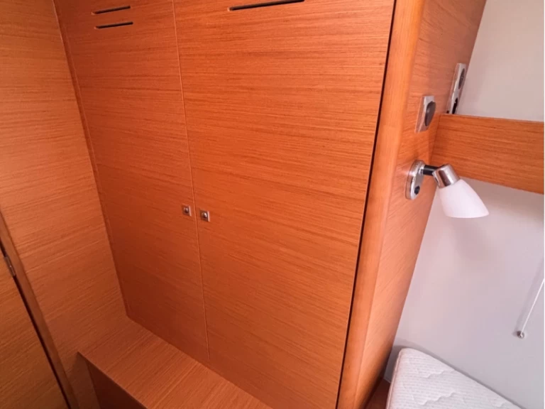 Alquiler Palermo - Dufour Dufour 390 en SamBoat