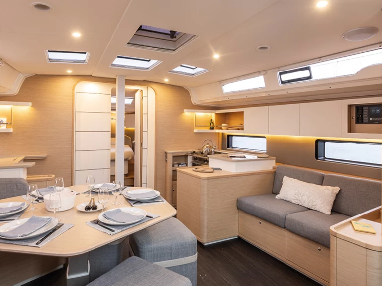 Alquiler de embarcaciones Dufour Dufour 44 enProcida en Samboat