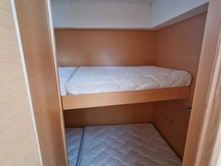 Alquiler Palermo - Dufour Dufour 48 CAT en SamBoat