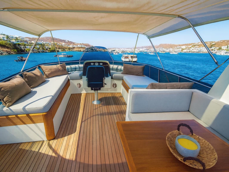 Alquiler de Maiora Fly Bridge en Mykonos (Ciudad)