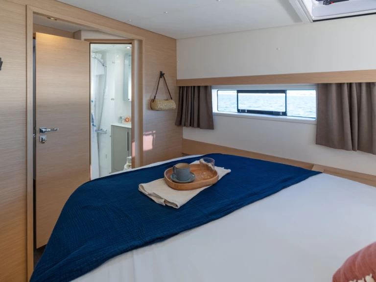 Alquiler Catamarán Fountaine Pajot con o sin  título de navegación