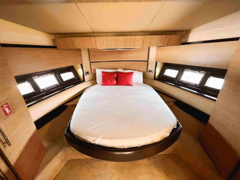 Yate de lujo para alquilar Dubai Marina al mejor precio