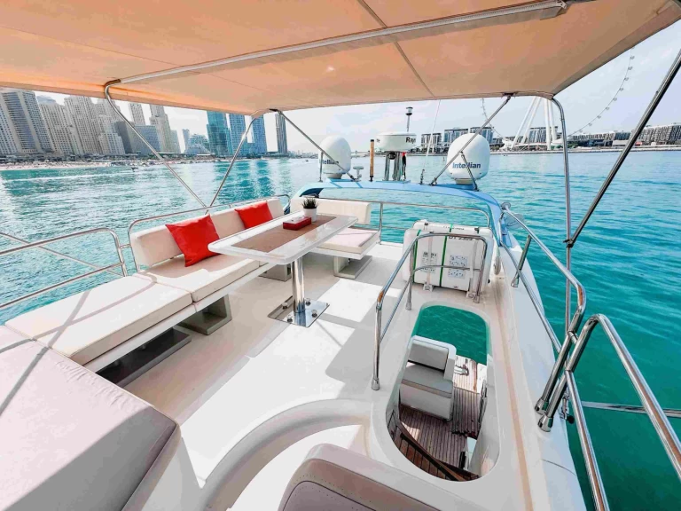 Azimut Azimut 50 de alquiler a Dubai Marina