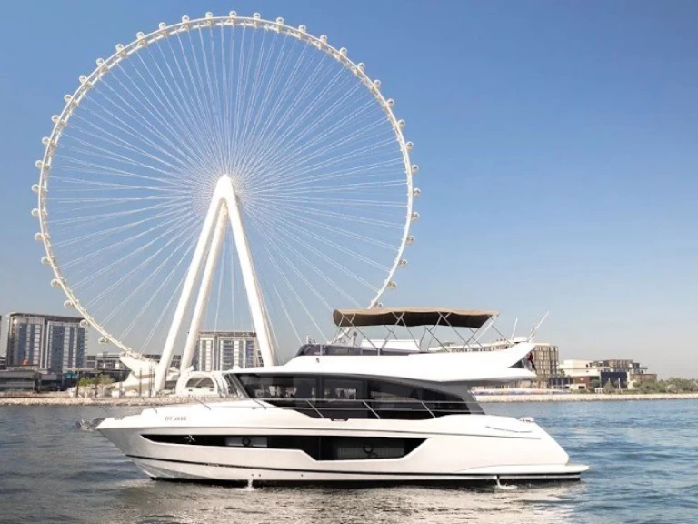 Alquiler de embarcaciones Absolute Absolute 56 enDubai Marina en Samboat
