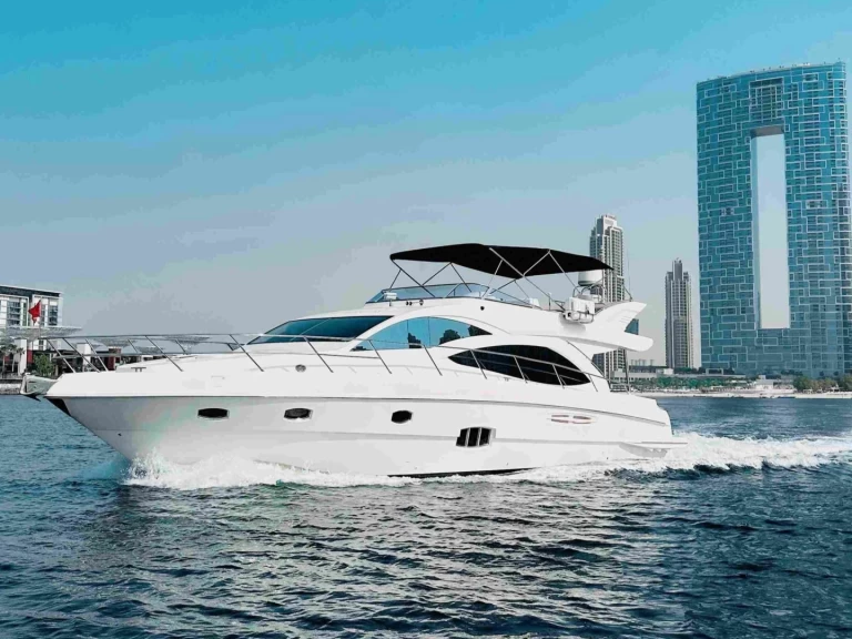 Alquiler de Yate de lujo, con o sin patrón Majesty Yachts Dubai Marina