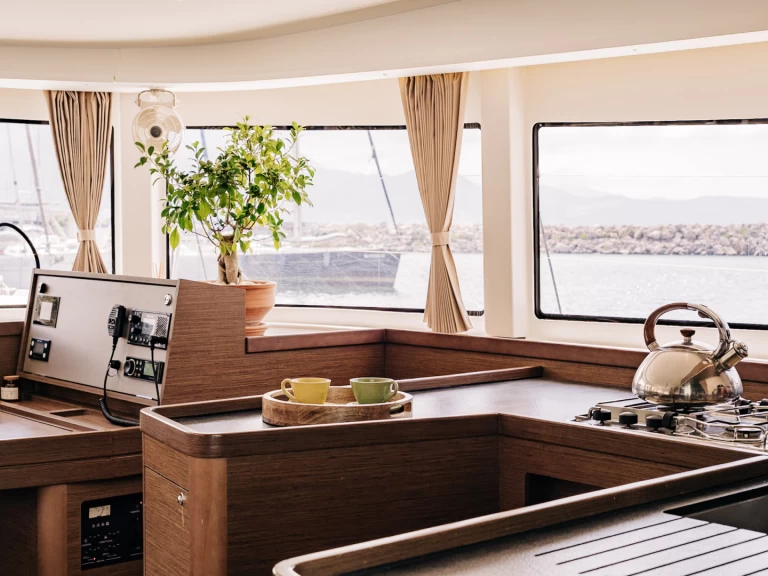 Lagoon Lagoon 42 de alquiler a Kalamata