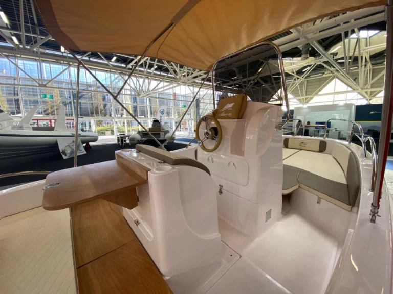 Alquiler de Lancha, con o sin patrón marinesite Sirmione