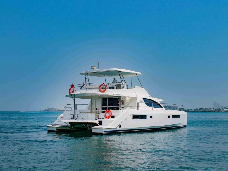Leopard 65 de alquiler a Dubai Marina